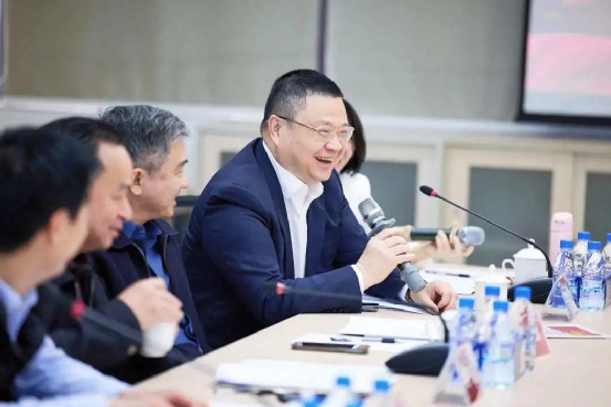 证配所官网 胡润富豪榜上的这位教授被调查了